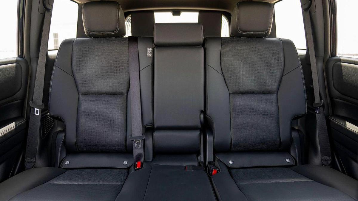 Toyota Prado PRADO 2025\LUXURY\(LHD) TOYOTA PRADO 250 WX+ 2.8D AT MY2025 – BLACK-23-23