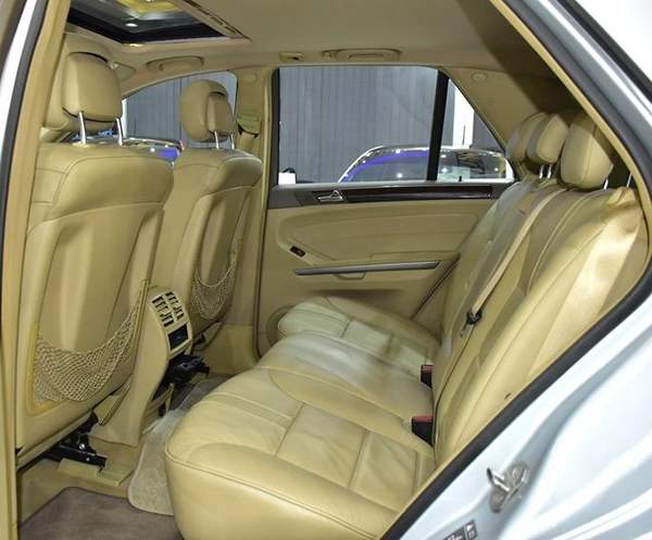 Mercedes Benz ML350 4Matic ( 2009 Model ) in Silver Color GCC Specs