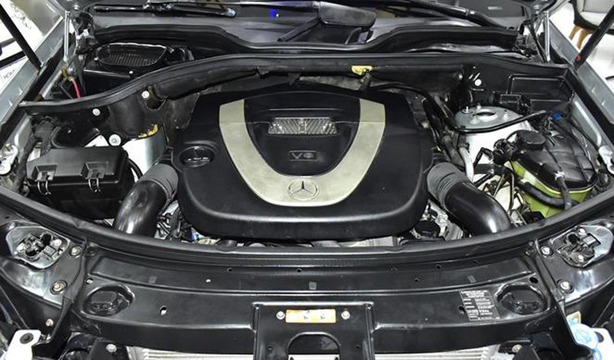 Mercedes Benz ML350 4Matic ( 2009 Model ) in Silver Color GCC Specs-12-12