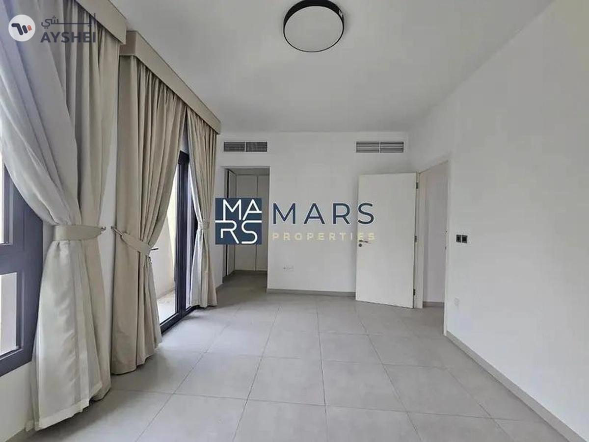 3 Bed Townhouse | Prime Location | Ready To Move-10-10