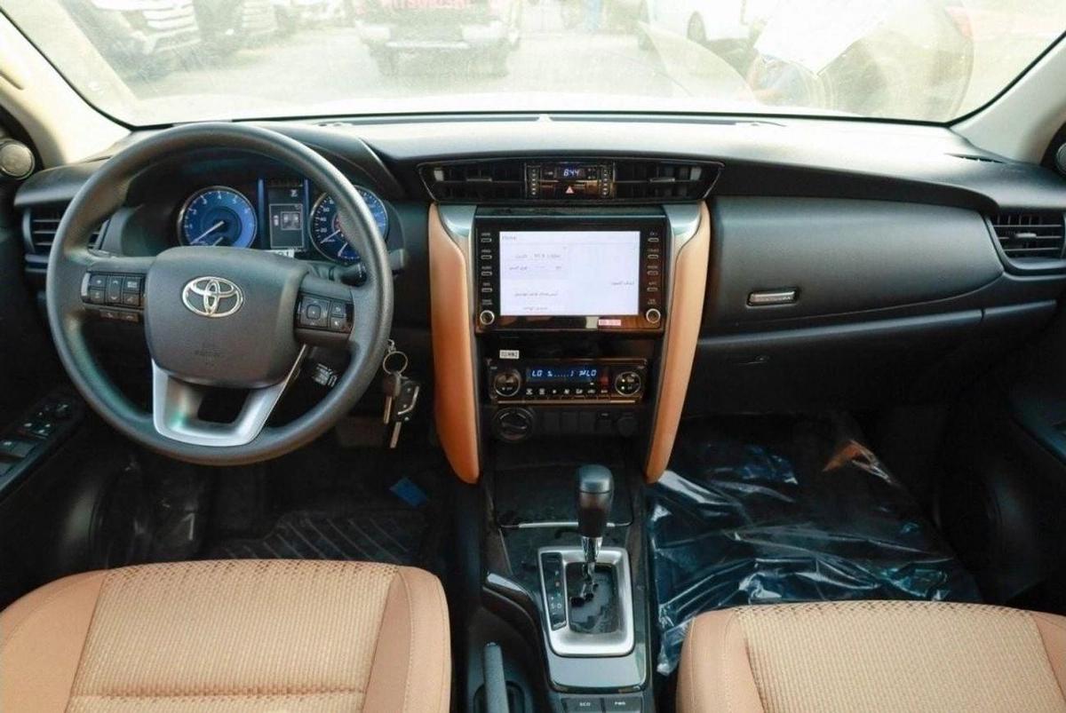 Toyota Fortuner Toyota Fortuner SR5 2.7L petrol 7Seats 4WD full option 2024-9-9