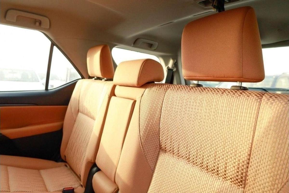 Toyota Fortuner Toyota Fortuner SR5 2.7L petrol 7Seats 4WD full option 2024-16-16
