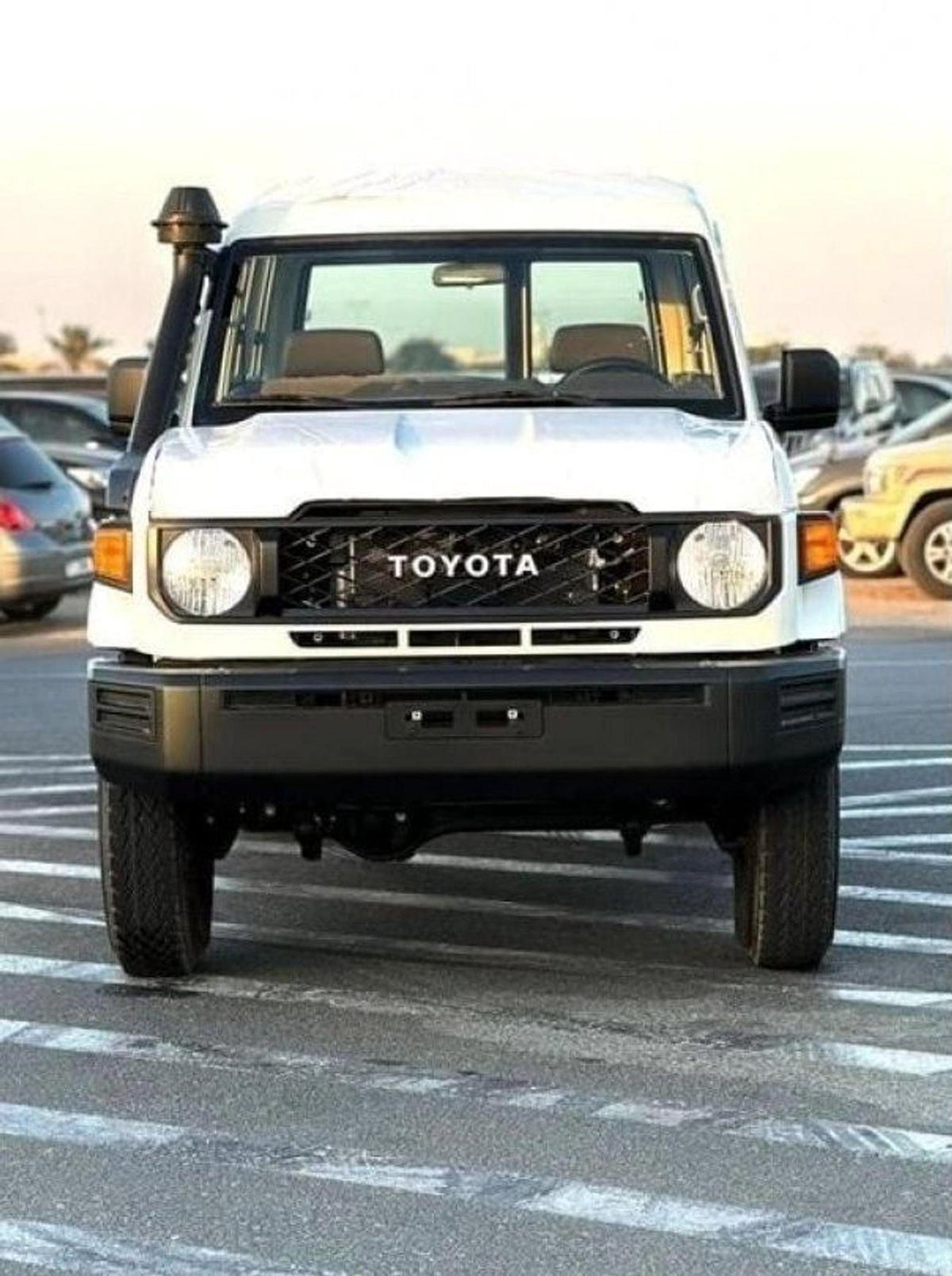 Toyota Land Cruiser 70 2024 Toyota LC 78 4.0P Petrol Manual-0-0