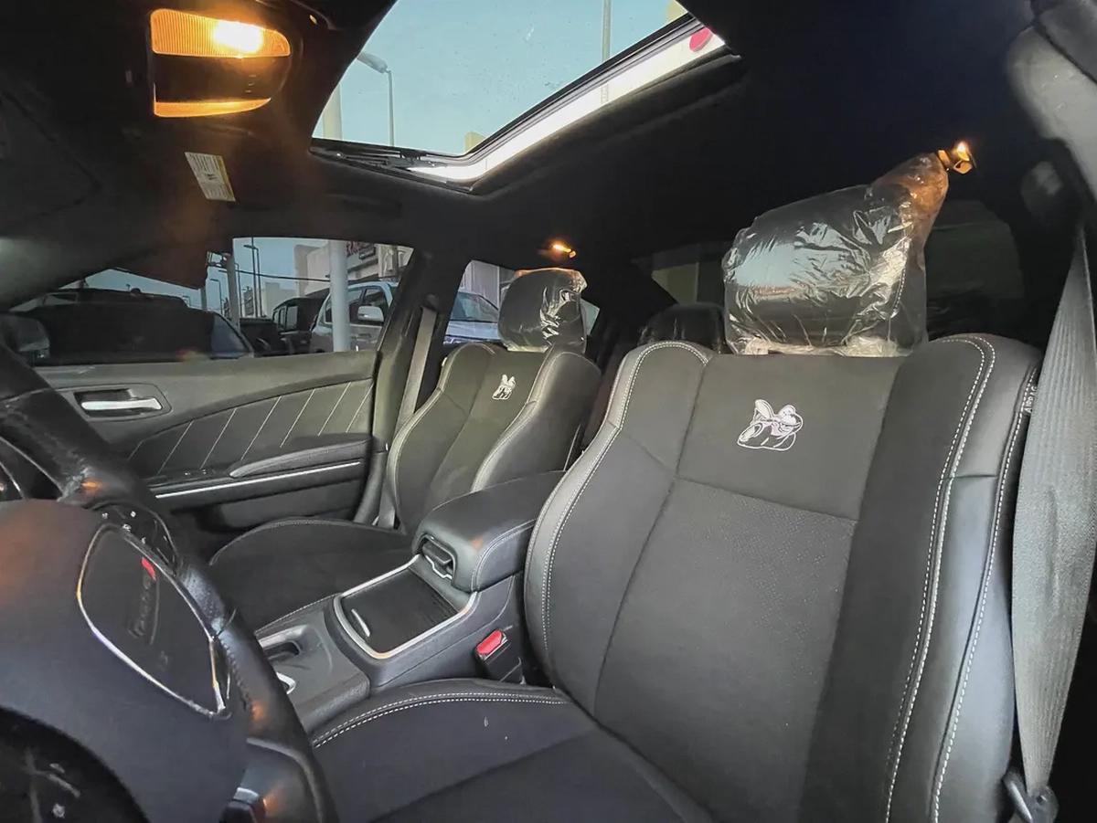 دودج تشارجر 2020 سكات باك srt وارد بحاله ممتازه-6-6