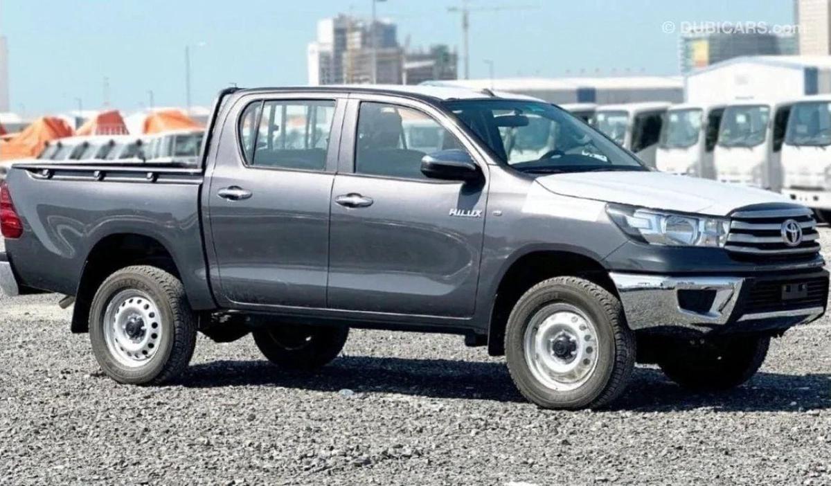 Toyota Hilux Toyota Hilux 2.4L 2024 basic option V4 WITH WINDOWS POWER-0-0