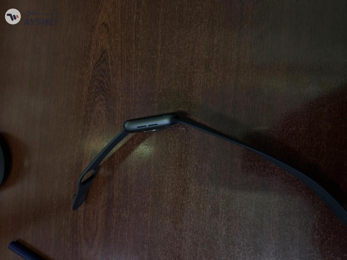 Apple Watch Series 5 44 mm-1-landscape