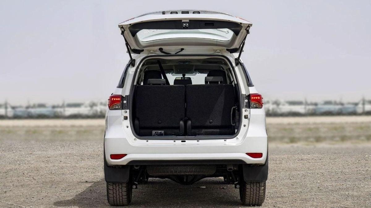 Toyota Fortuner Toyota fortuner 2.4L diesel 4WD AT MY2025-6-6