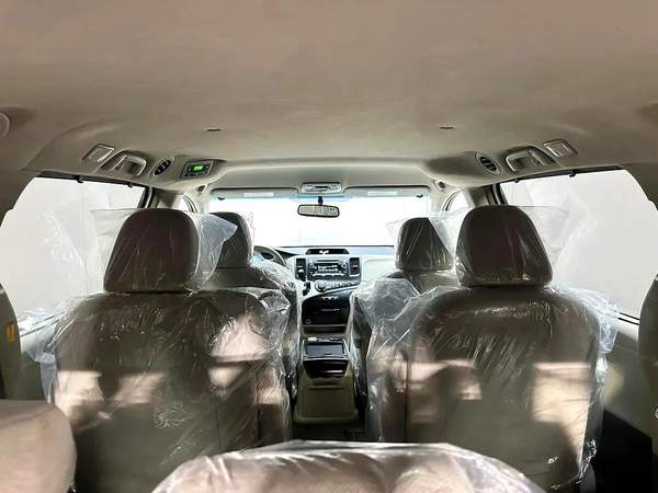 2014 Toyota Sienna LE - American Specs