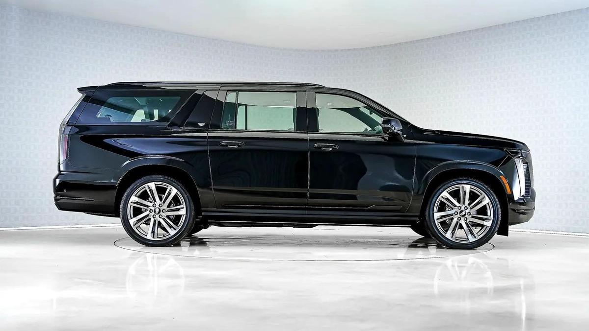 Cadillac Escalade Sport Platinum-7-7