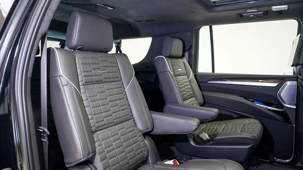 Cadillac Escalade Sport Platinum-10-10