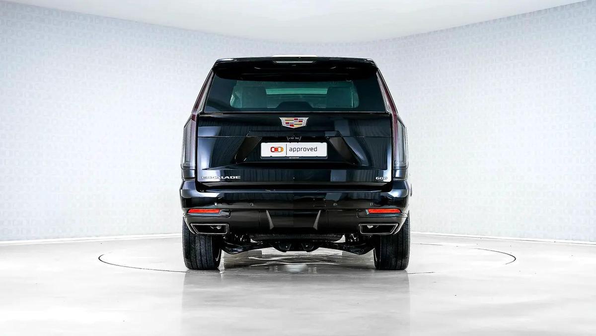 Cadillac Escalade Sport Platinum-2-2
