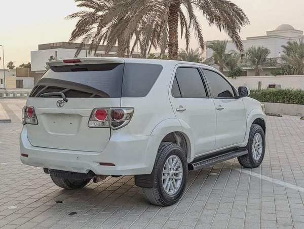 TOYOTA FORTUNER 2013 GCC V4 2.7L IN GOOD CONDITION