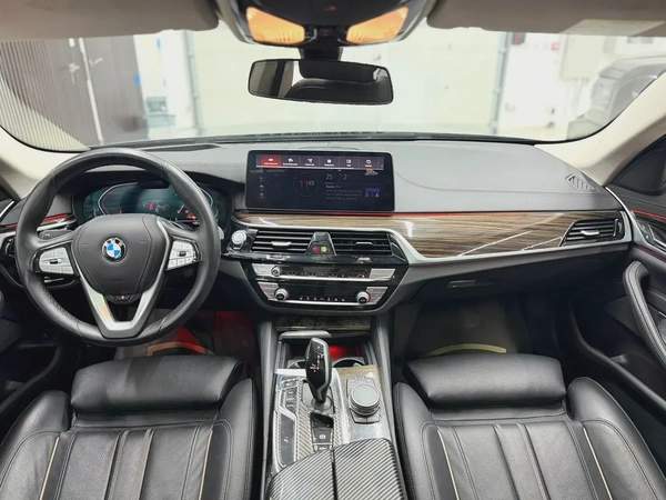 2023 BMW 530i LOW MILEAGE EXCELLENT CONDITION