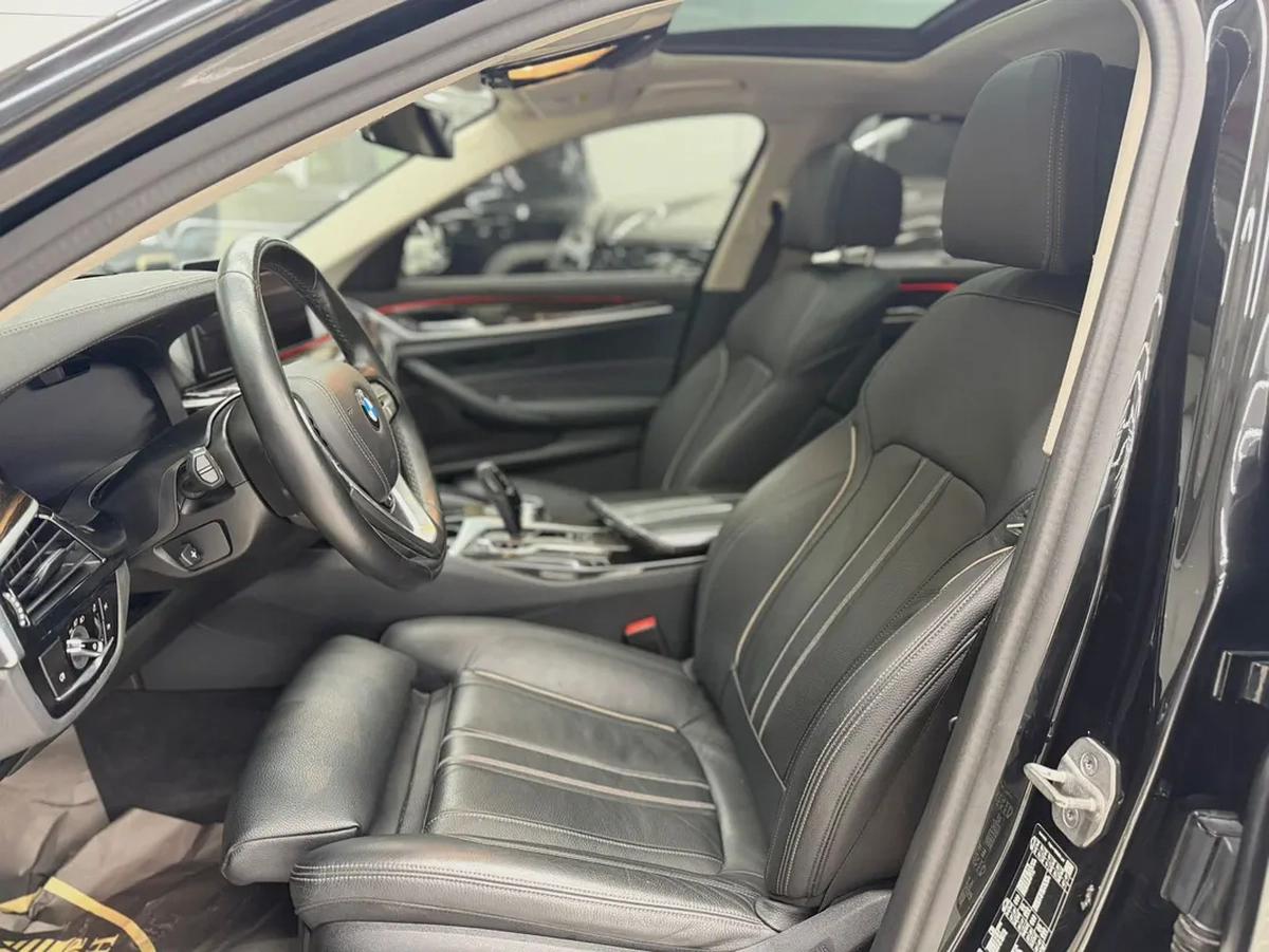 2023 BMW 530i LOW MILEAGE EXCELLENT CONDITION-8-8