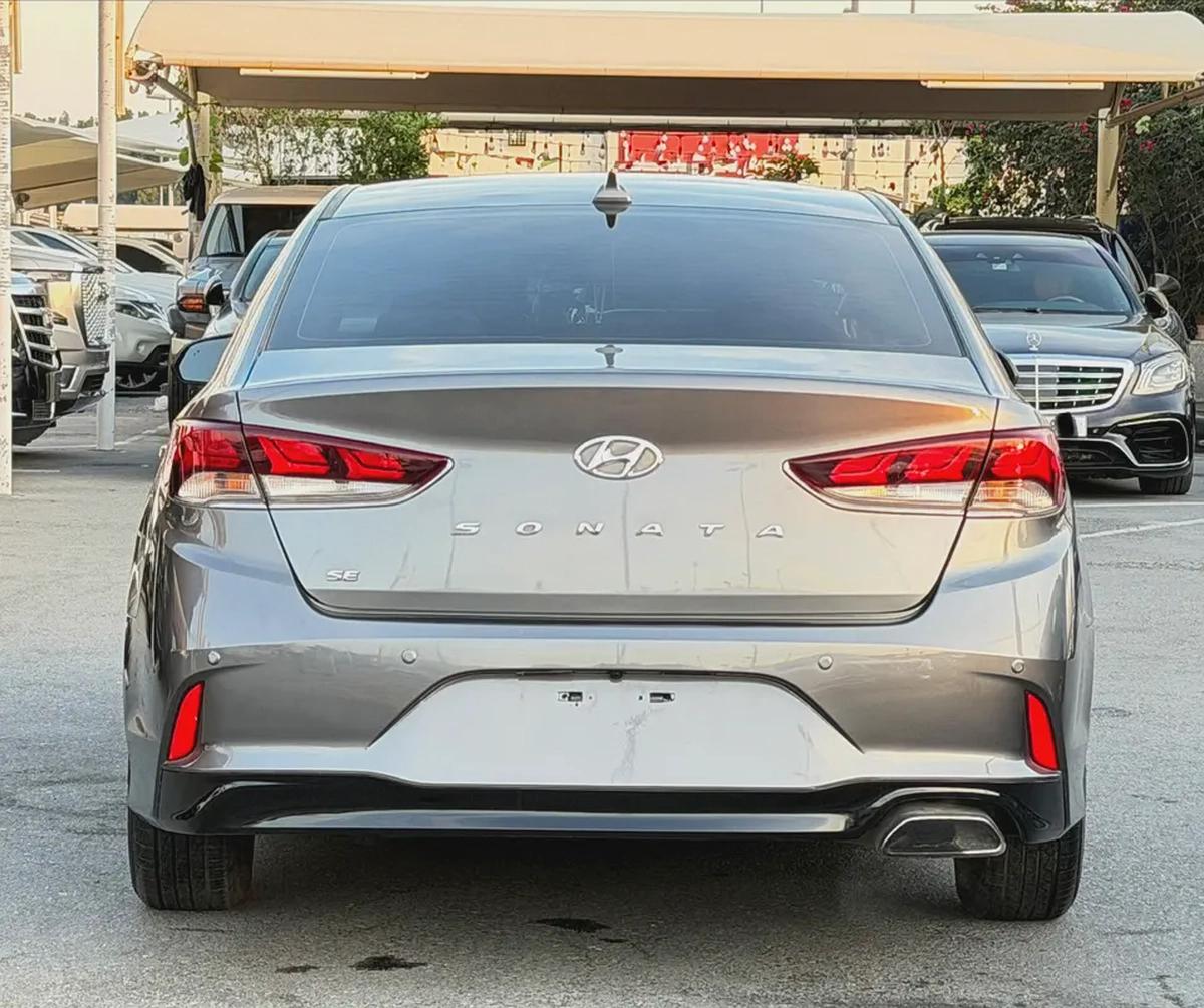 Hyundai Sonata SE-1-1