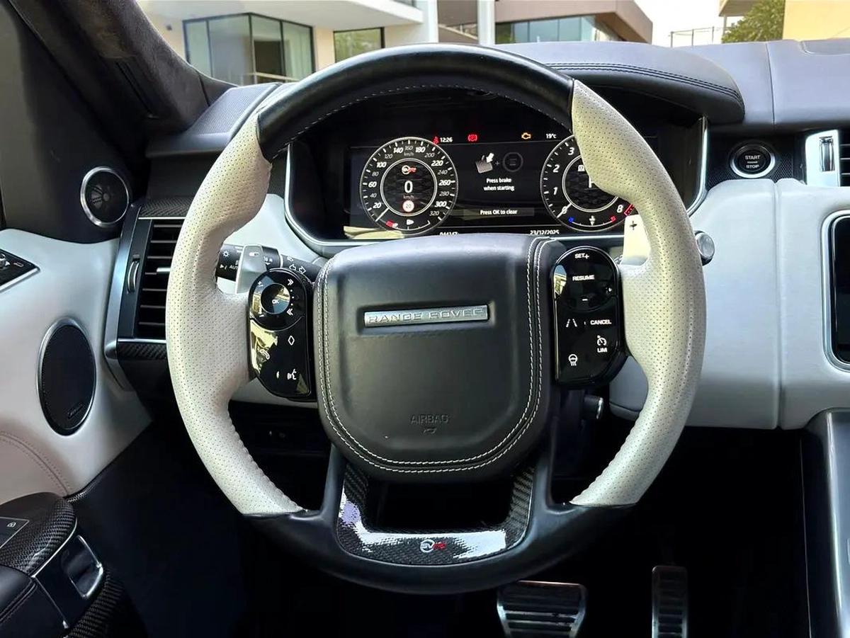 AED 4,000 P.M | 0% DOWN PAYMENT | RANGE ROVER SPORT SVR CARBON EDITION | 5.0L V8 | 2022-4-4