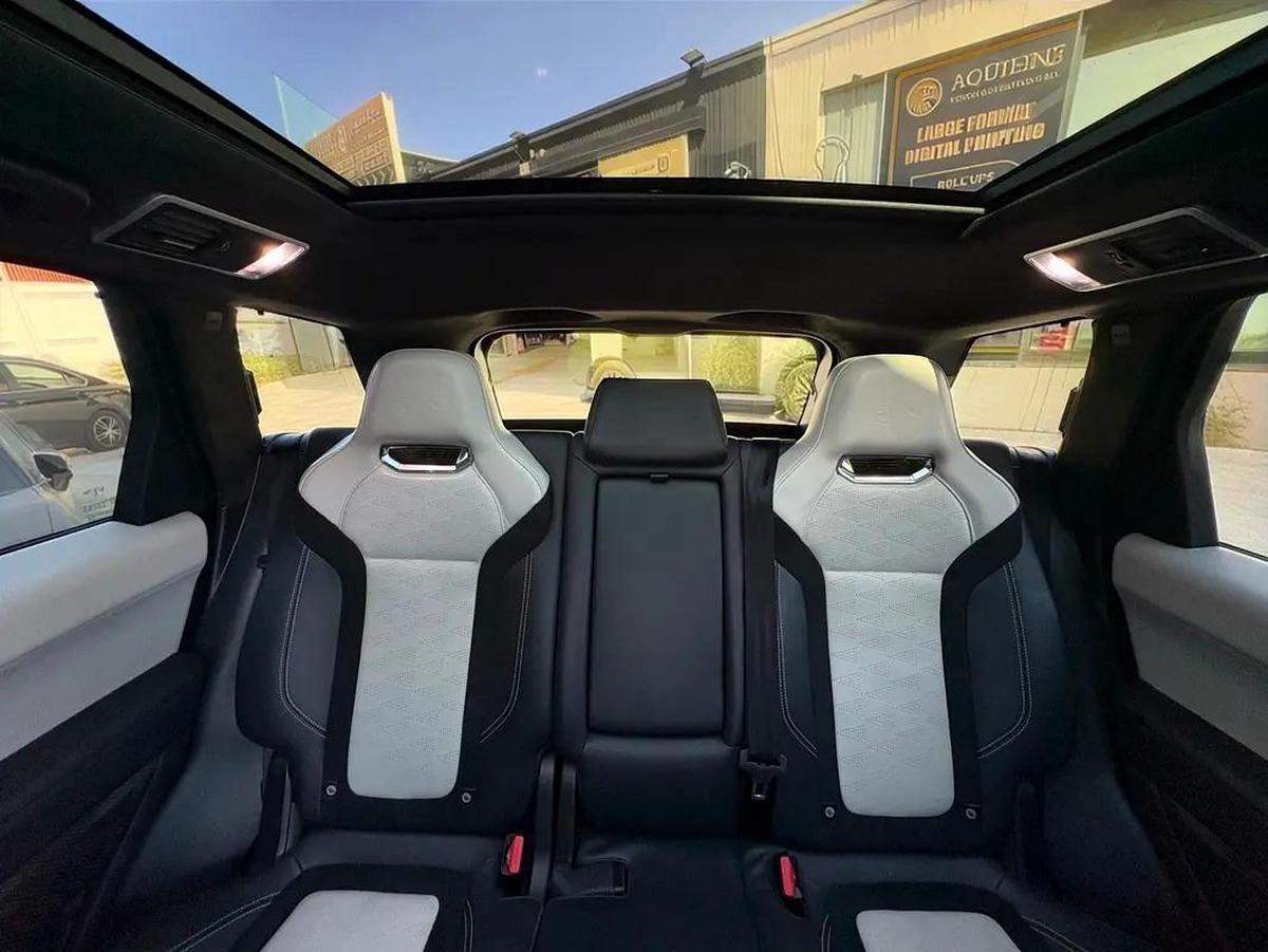 AED 4,000 P.M | 0% DOWN PAYMENT | RANGE ROVER SPORT SVR CARBON EDITION | 5.0L V8 | 2022-11-11