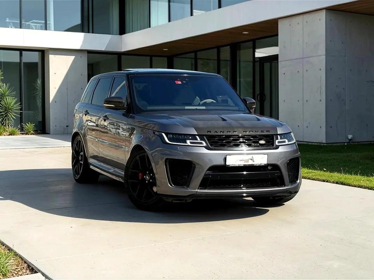 AED 4,000 P.M | 0% DOWN PAYMENT | RANGE ROVER SPORT SVR CARBON EDITION | 5.0L V8 | 2022-1-1