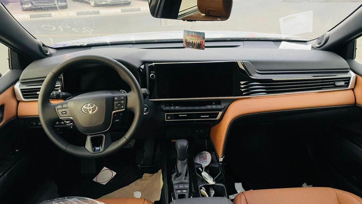 Toyota Camry CAMRY 2.5 HYBRID LUMEIR-9-9