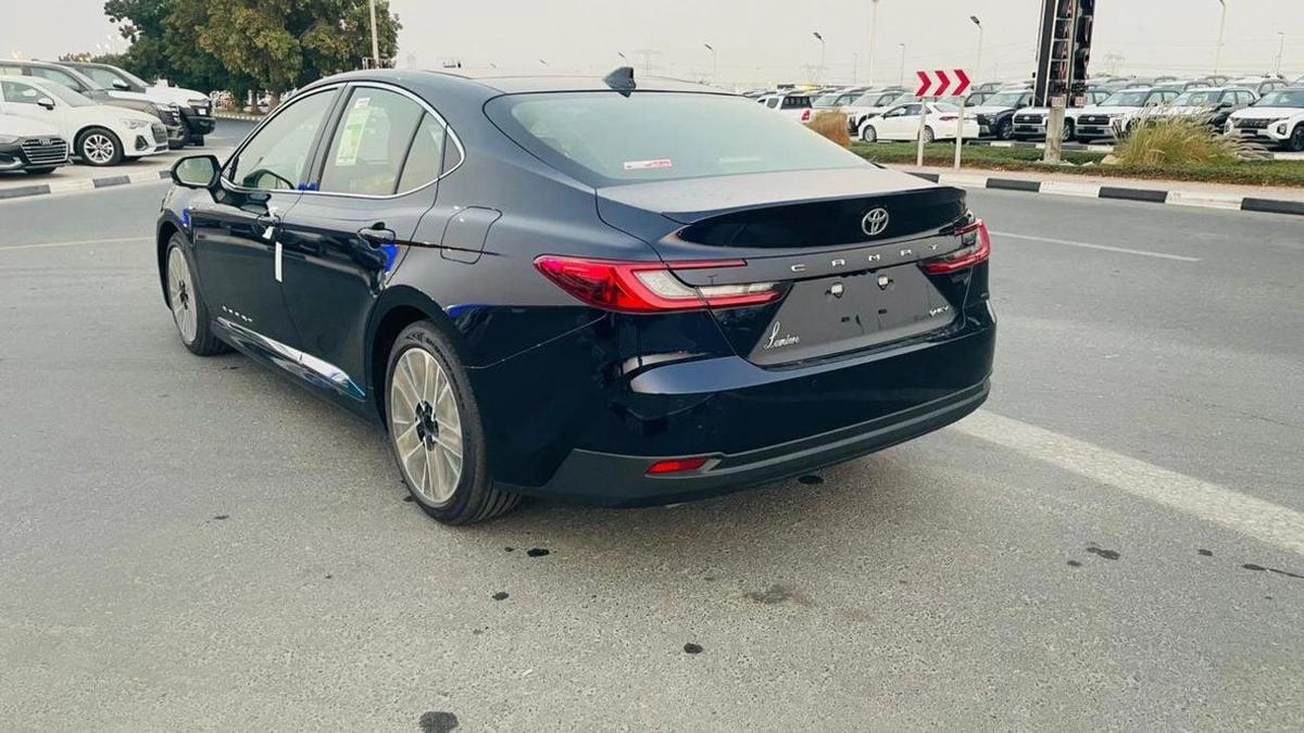 Toyota Camry CAMRY 2.5 HYBRID LUMEIR-17-17