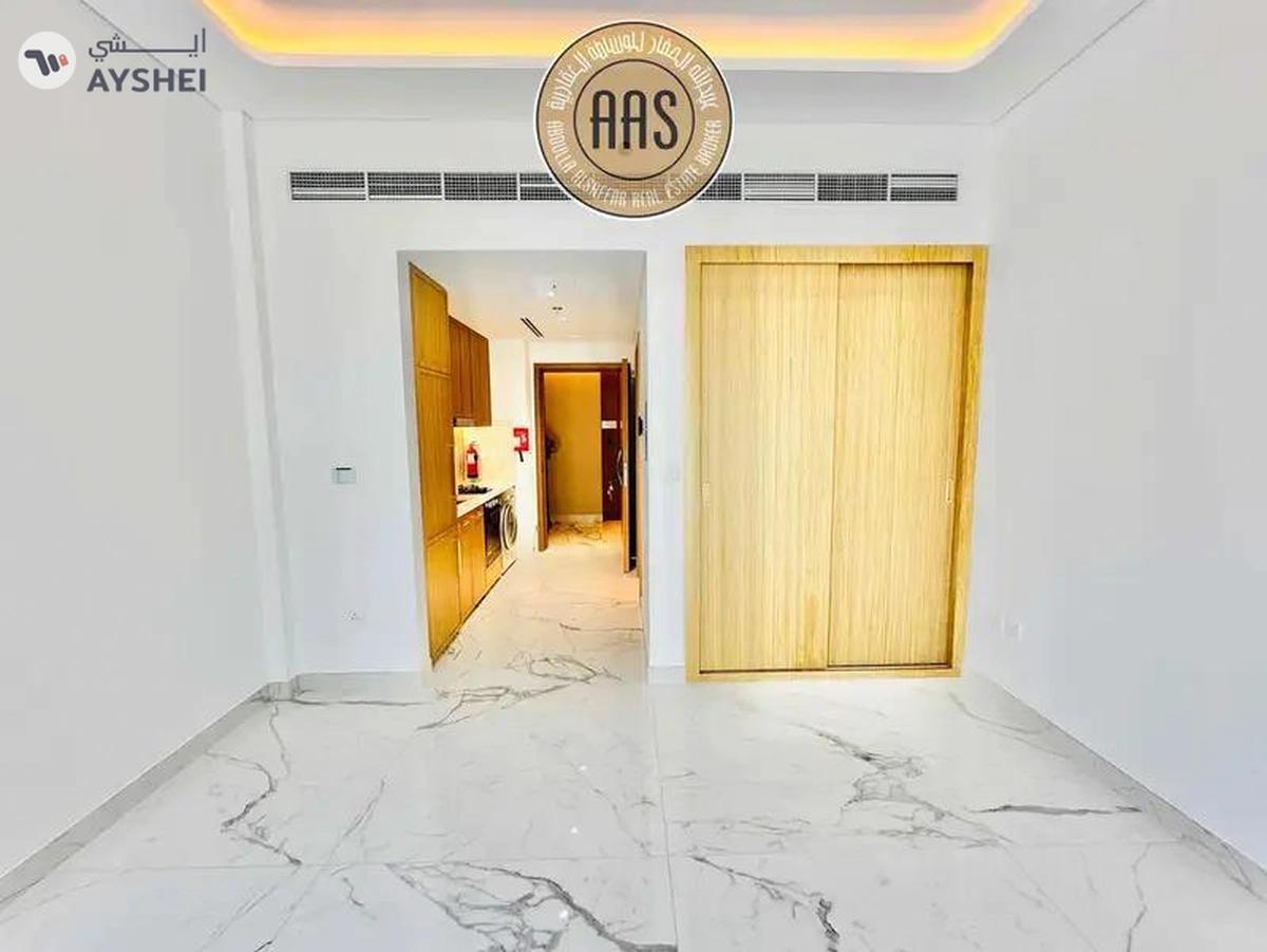 Brand new studio •• kitchen appliances •• prime location-6-6