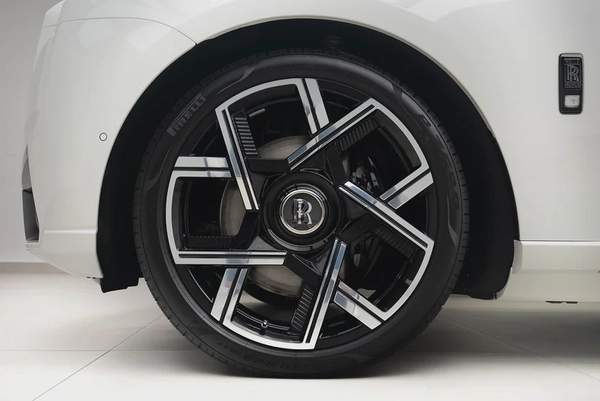 2026 ROLLS ROYCE CULLINAN |BLACK BADGE | GCC | CLOUD DESIGN INTERIOR | FULL OPTION