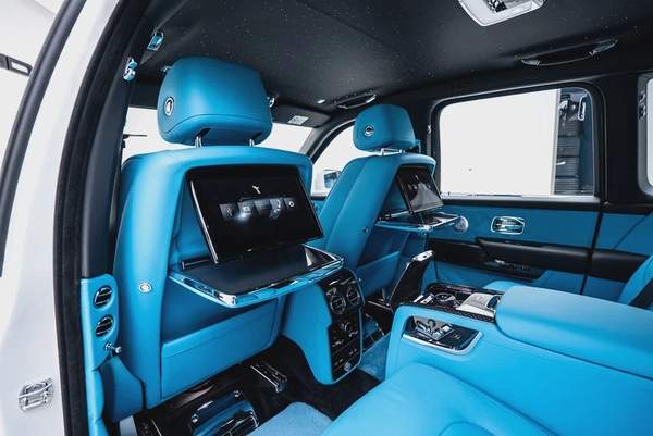2026 ROLLS ROYCE CULLINAN |BLACK BADGE | GCC | CLOUD DESIGN INTERIOR | FULL OPTION