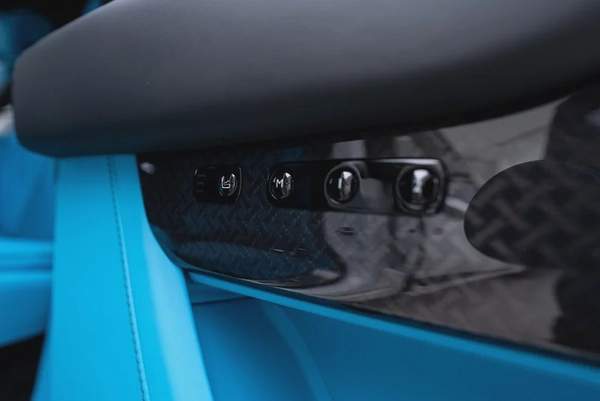 2026 ROLLS ROYCE CULLINAN |BLACK BADGE | GCC | CLOUD DESIGN INTERIOR | FULL OPTION