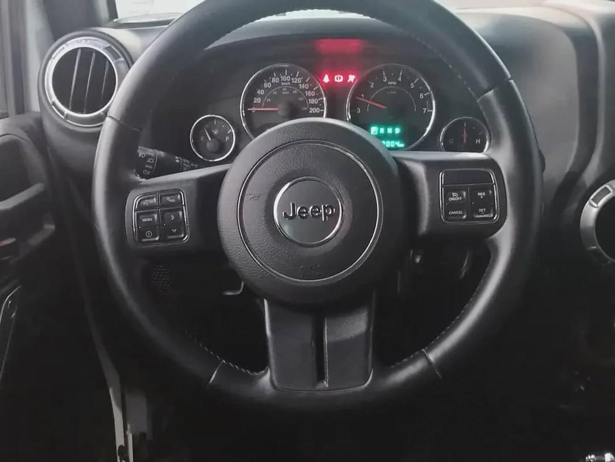 جيب رانجلر 2015 مالك أول من الوكالة-13-13