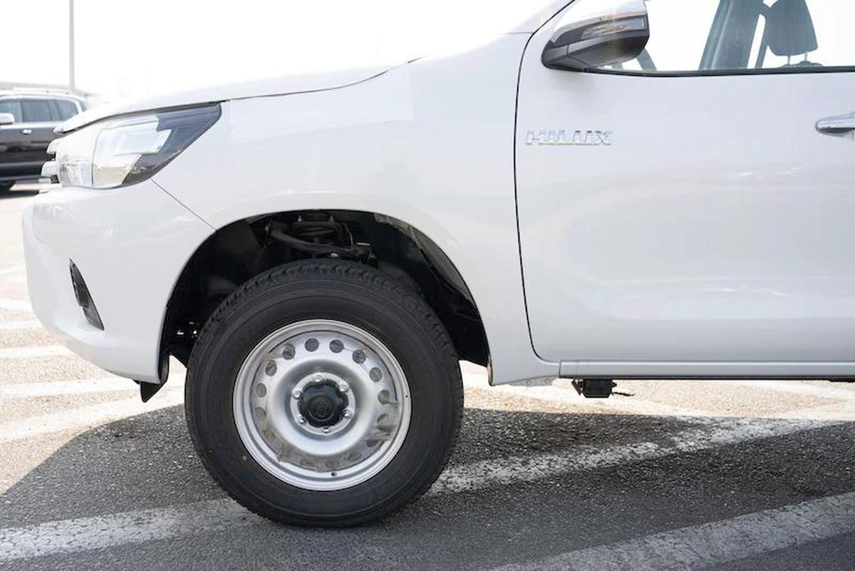 TOYOTA HILUX 2.4 A/T MODEL 2025 DIESEL-6-6