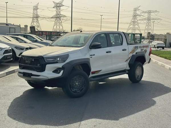2025 Toyota Hilux GR Sport - GCC Specs - Brand New