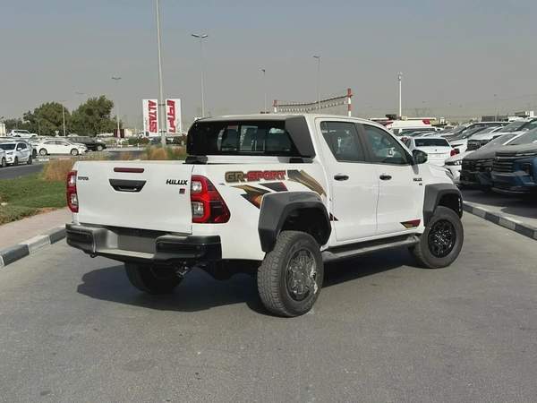 2025 Toyota Hilux GR Sport - GCC Specs - Brand New