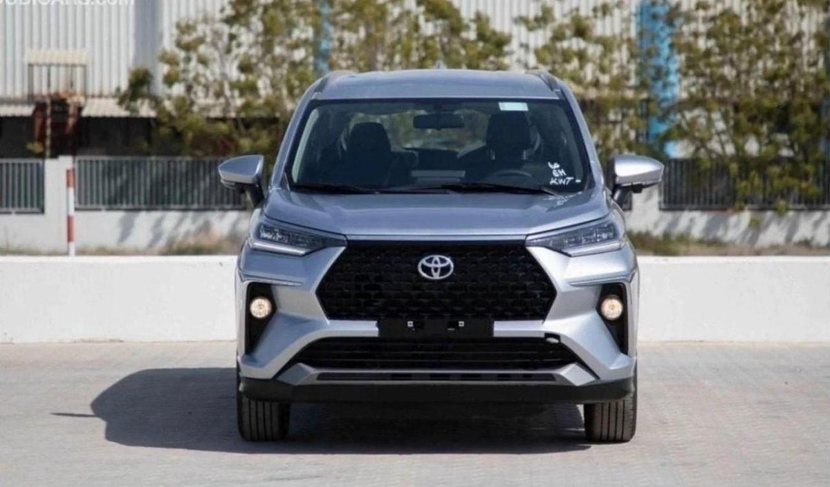 Toyota Veloz Toyota Veloz 2025 Toyota Veloz V 1.5 - Silver inside Black-1-1