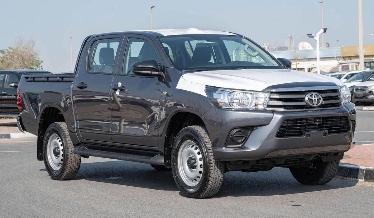 Toyota Hilux TOYOTA HILUX DC 2.4D MT 4X4 P.WINDOW MY2024– SILVER-1-1