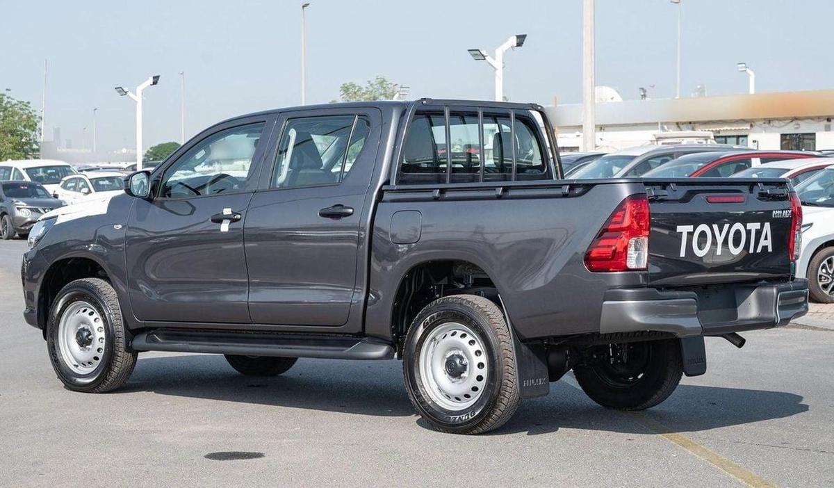 Toyota Hilux TOYOTA HILUX DC 2.4D MT 4X4 P.WINDOW MY2024– SILVER-2-2