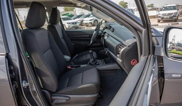 Toyota Hilux TOYOTA HILUX DC 2.4D MT 4X4 P.WINDOW MY2024– SILVER