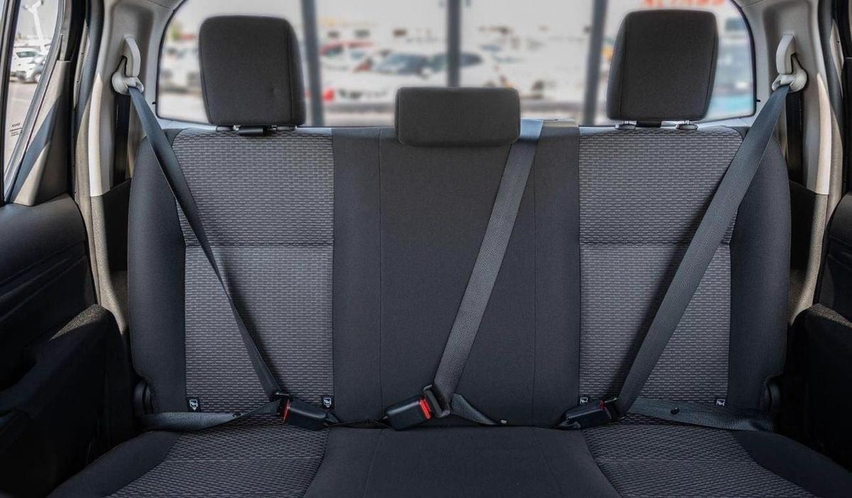 Toyota Hilux TOYOTA HILUX DC 2.4D MT 4X4 P.WINDOW MY2024– SILVER-22-22