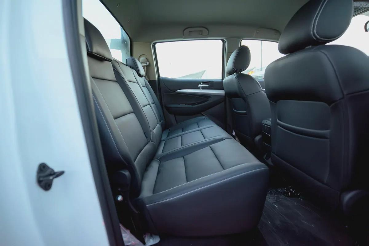 Dongfeng Rich 6 | Double Cabin 4X2 | Automatic | GCC Specs | Ref#D02185-11-11