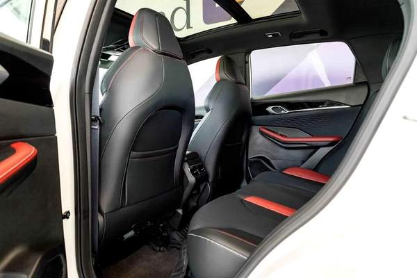 Geely Coolray GF