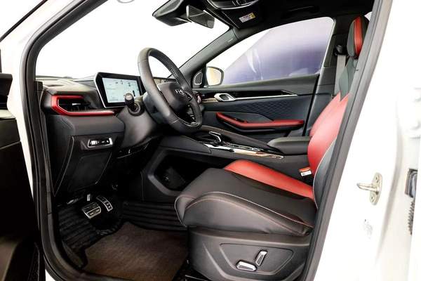 Geely Coolray GF