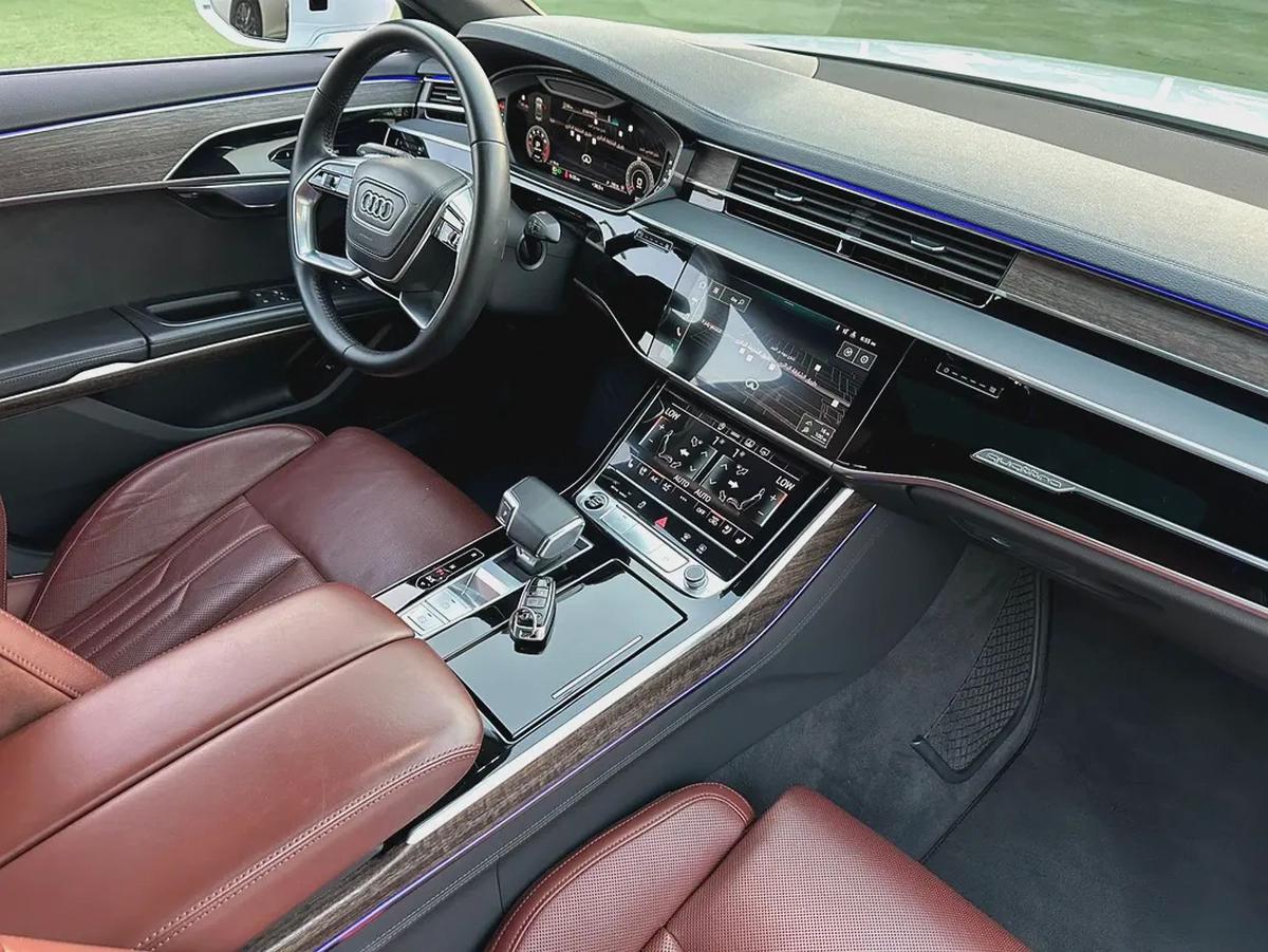(2021) AUDI A8 //QUATTRO// GCC FULL OPTION -ORIGINAL PAINT--16-16