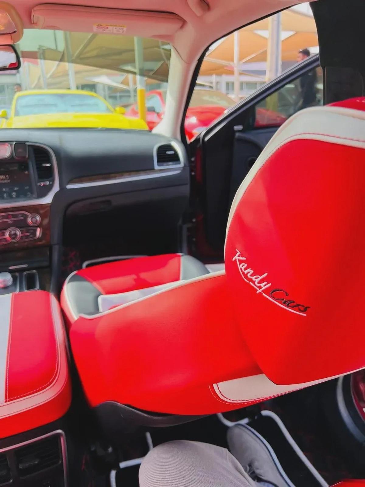 2015 Chrysler 300C-8-8