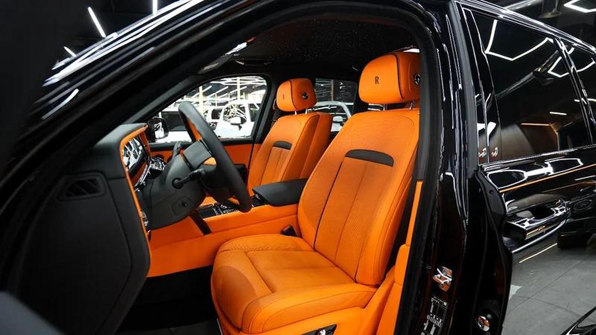2025 ROLLS ROYCE CULLINAN | BLACK BADGE | | FULL OPTION-15-15