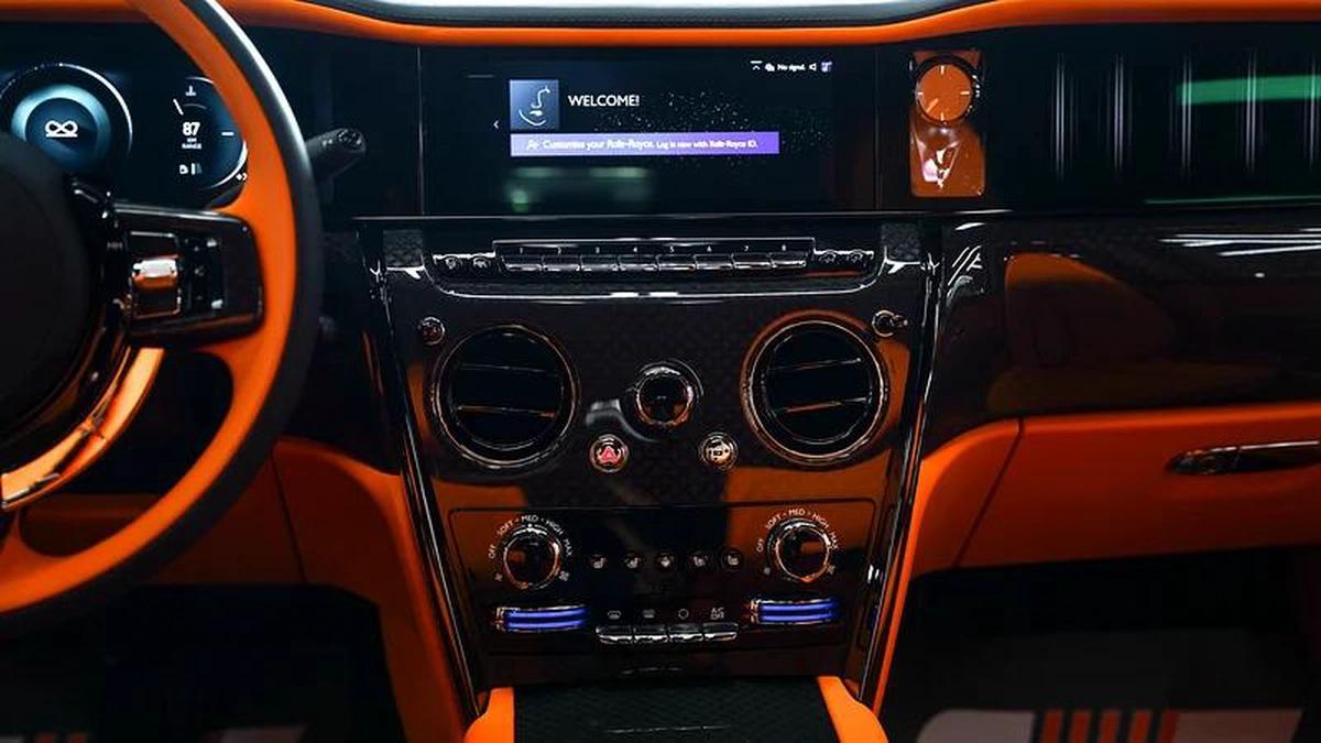 2025 ROLLS ROYCE CULLINAN | BLACK BADGE | | FULL OPTION-12-12