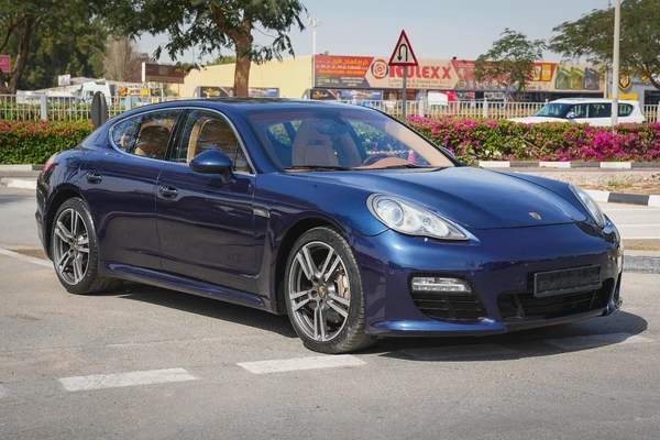 PORSCHE PANAMERA 4S 2012!! GCC SPECS!! FULL SERVICE HISTORY