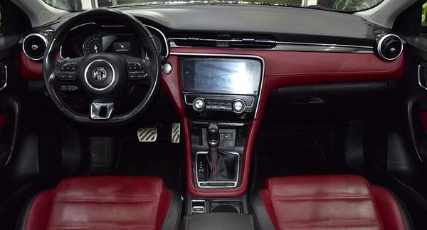 MG MG6 20T Trophy ( 2022 Model ) in Black Color GCC Specs
