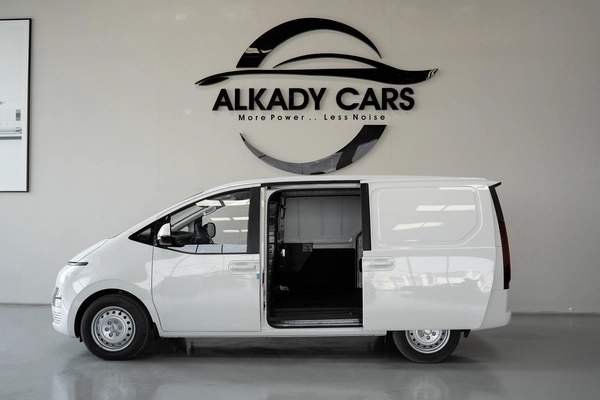 Hyundai STARIA 2025 – Diesel – Automatic – 3-Seater Van