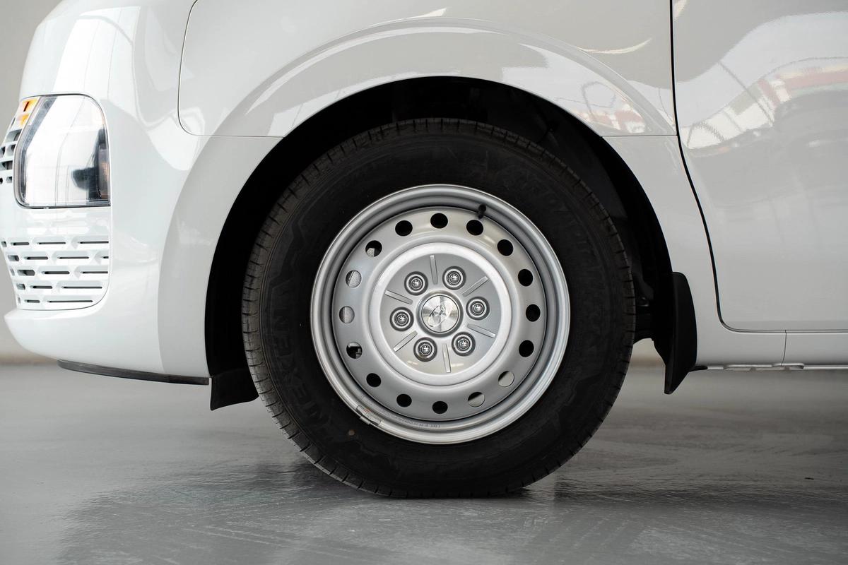Hyundai STARIA 2025 – Diesel – Automatic – 3-Seater Van-20-20