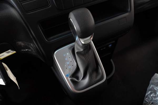 Hyundai STARIA 2025 – Diesel – Automatic – 3-Seater Van