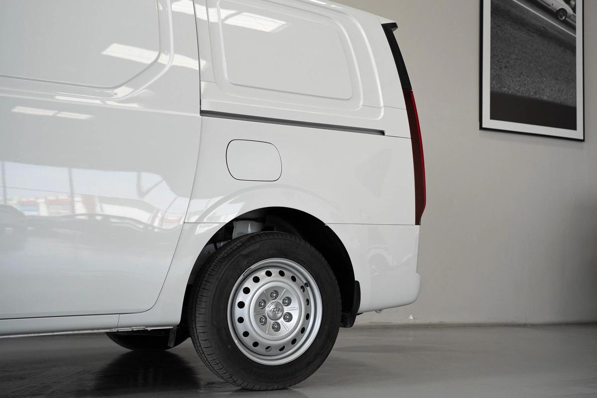 Hyundai STARIA 2025 – Diesel – Automatic – 3-Seater Van-8-8